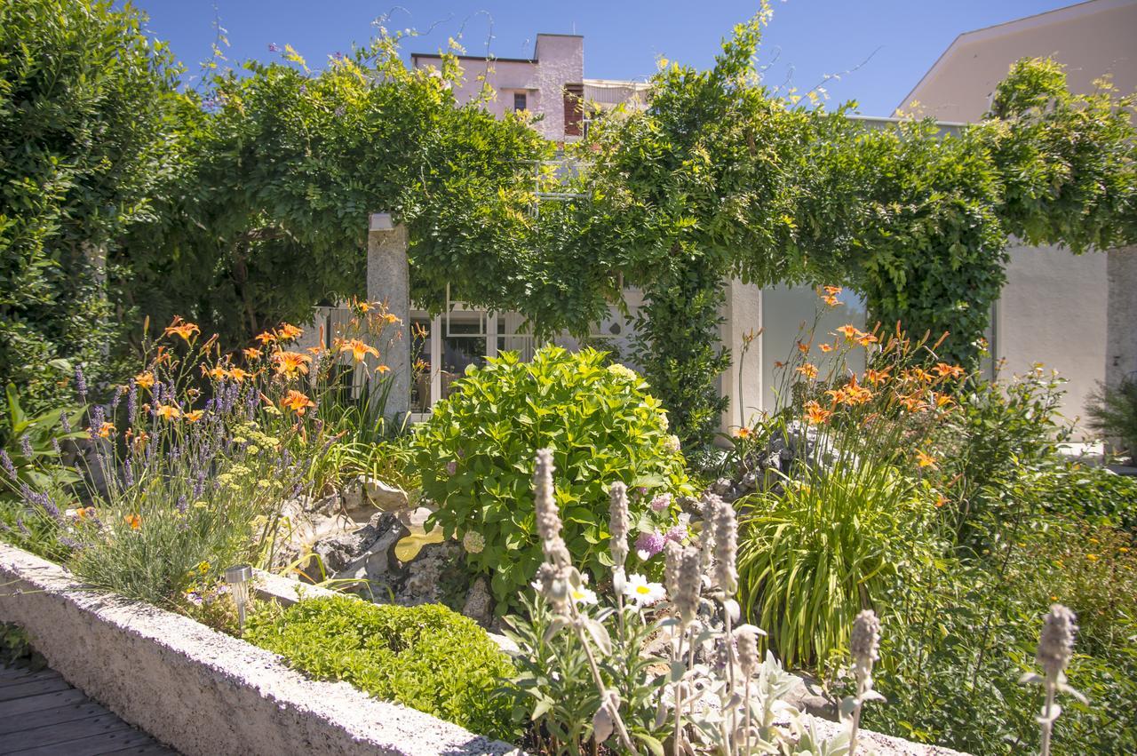 Stefs Place Gostinjska kuća Pjescana Uvala